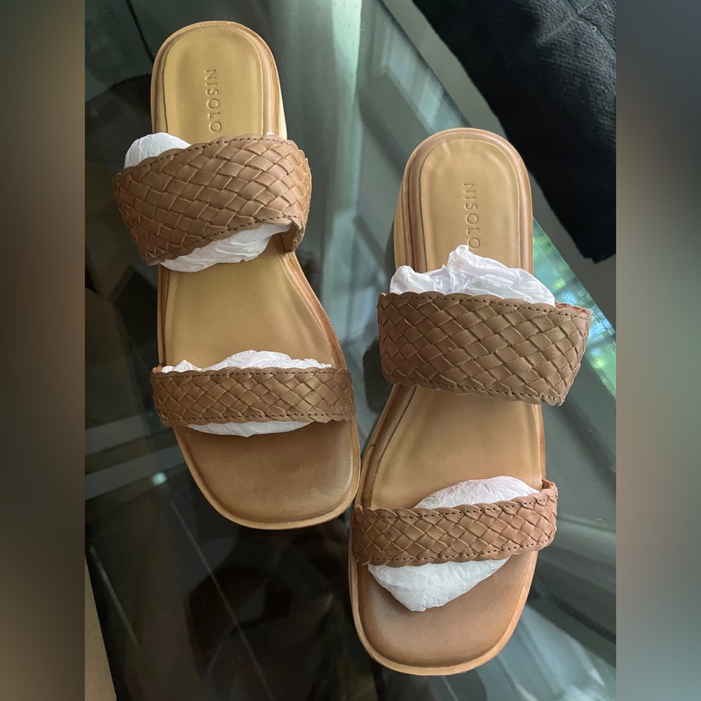 NIB Ellie All Day Clog Woven Almond